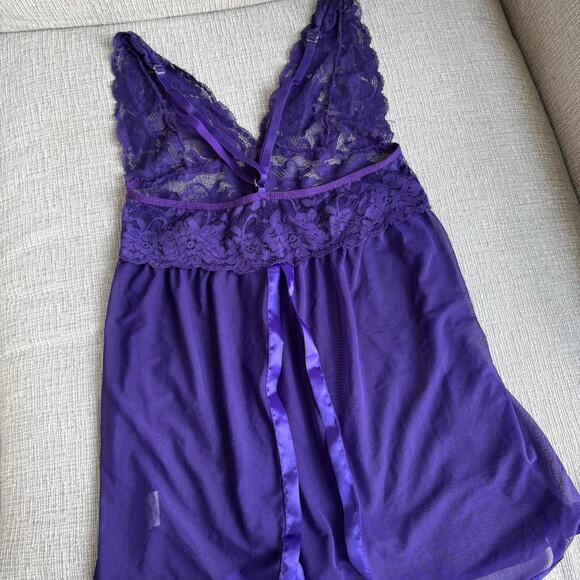 Purple lace babydoll lingerie - Picture 3 of 4